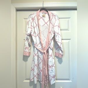 The Beaufort Bonnet Company pink bow robe